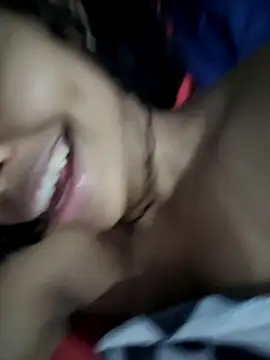 Snapshot of marialuiza2027 chatting on March 15, 5:19 pm marialuiza2027 online show from March 15, 5:19 pm