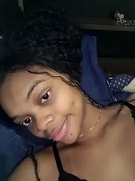 Snapshot of marialuiza2027 chatting on March 27, 9:21 am marialuiza2027 online show from March 27, 9:21 am