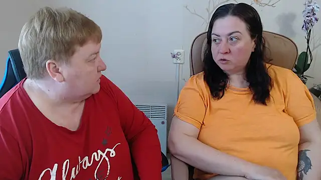 Lindy-Jeanie online show from May 7, 6:52 am