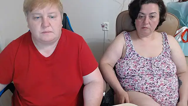 Snapshot of Lindy-Jeanie chatting on July 25, 8:50 pm Lindy-Jeanie online show from July 25, 8:50 pm