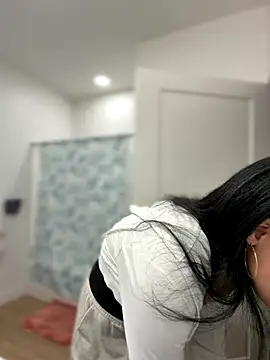 FerrariFrench online show from January 8, 2:25 am