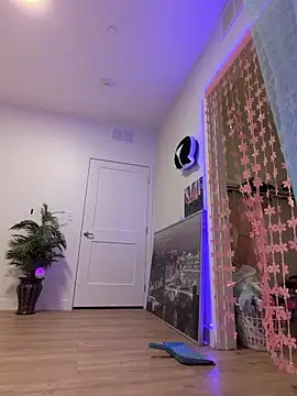 FerrariFrench online show from April 8, 5:07 am