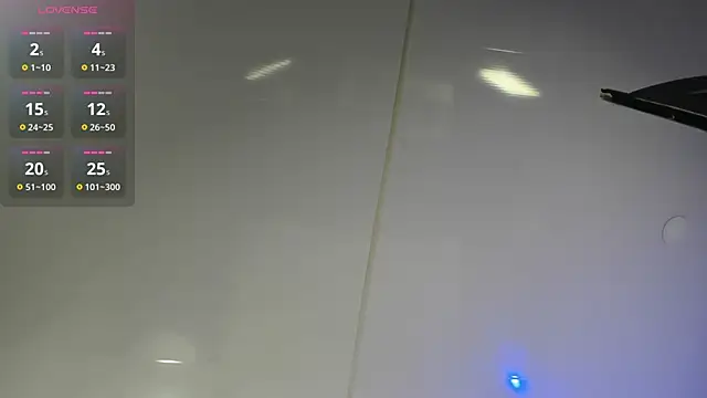 Snapshot of cuttie_blondie chatting on June 11, 11:08 am cuttie blondie online show from June 11, 11:08 am