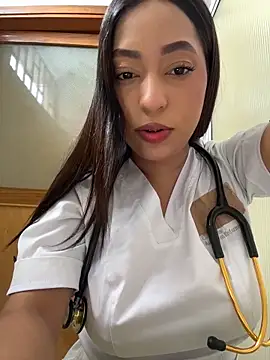MiaCamille  online show from June 12, 5:56 pm