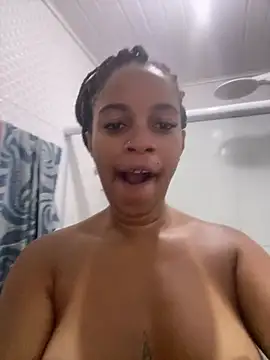 Snapshot of Mayacandy00 chatting on July 3, 2:01 pm Mayacandy00 online show from July 3, 2:01 pm