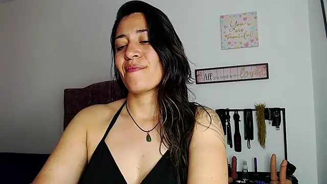 Snapshot of violeta_scott chatting on June 5, 2:12 pm violeta scott online show from June 5, 2:12 pm