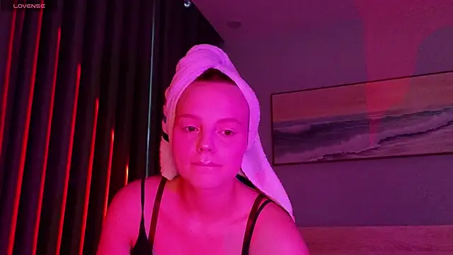 mollybossy online show from May 1, 12:37 am