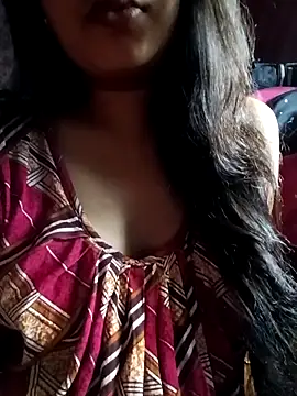 Snapshot of tina2005 chatting on March 22, 11:02 am tina2005 online show from March 22, 11:02 am