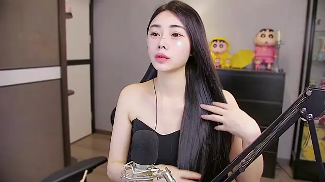 Snapshot of XiaoYuBao- chatting on May 12, 5:43 pm XiaoYuBao- online show from May 12, 5:43 pm