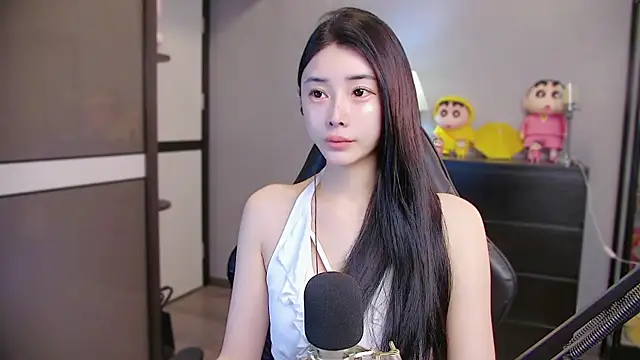 Snapshot of XiaoYuBao- chatting on June 7, 4:33 pm XiaoYuBao- online show from June 7, 4:33 pm