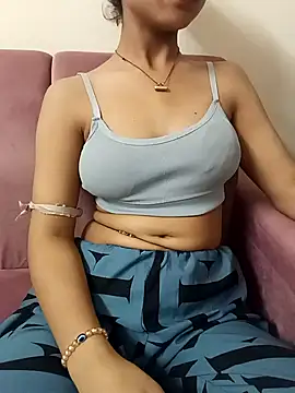 ritika gupta02 online show from April 7, 7:25 pm