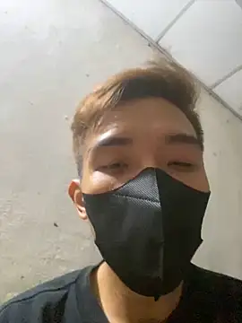 Snapshot of NIGHT_20 chatting on March 28, 2:11 am NIGHT 20 online show from March 28, 2:11 am