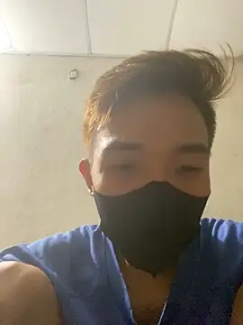 Snapshot of NIGHT_20 chatting on March 31, 11:43 am NIGHT 20 online show from March 31, 11:43 am