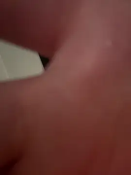 kayleestar online show from May 1, 8:02 pm