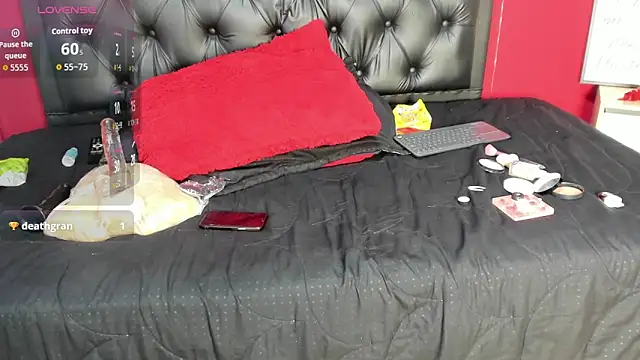 Abbyhilton  online show from April 29, 5:22 am