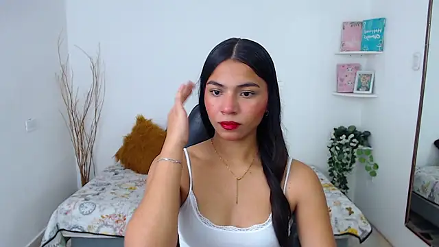 Snapshot of Emma_Faith chatting on June 15, 1:57 pm Emma Faith online show from June 15, 1:57 pm