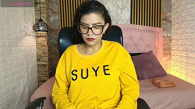 AishaCambell  online show from April 22, 10:06 am