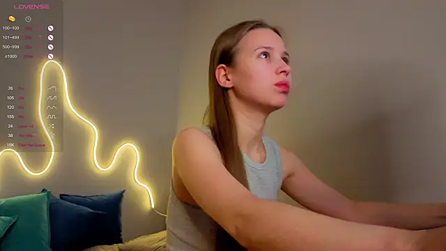 Snapshot of Emma_dream_ chatting on June 26, 2:16 am Emma dream online show from June 26, 2:16 am