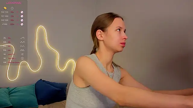 Snapshot of Emma_dream_ chatting on July 10, 1:21 am Emma dream online show from July 10, 1:21 am