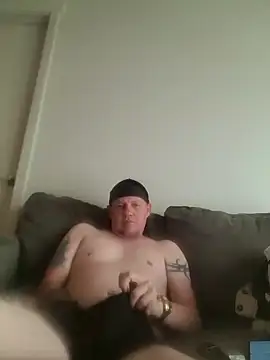 Snapshot of yourMasterisBored chatting on May 23, 2:43 pm yourMasterisBored online show from May 23, 2:43 pm