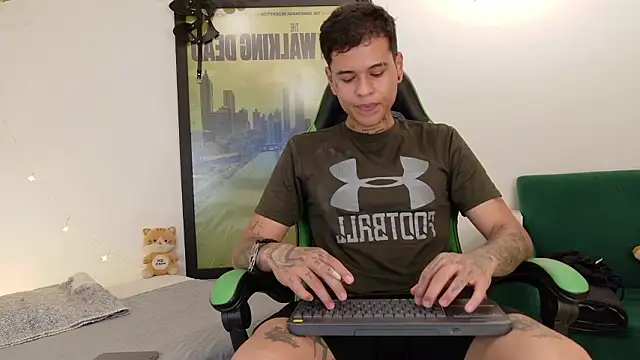 Snapshot of jebbins chatting on March 29, 1:49 am jebbins online show from March 29, 1:49 am