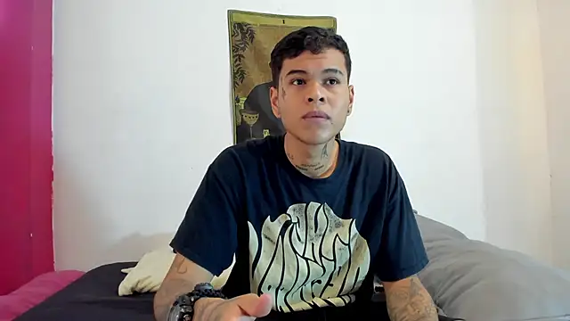 Snapshot of jebbins chatting on March 30, 8:10 pm jebbins online show from March 30, 8:10 pm