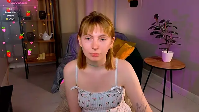 susie miu online show from March 22, 6:28 am