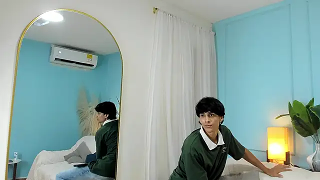 Cheys Mast online show from March 25, 6:25 pm