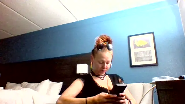 Ambionce online show from April 18, 2:26 am