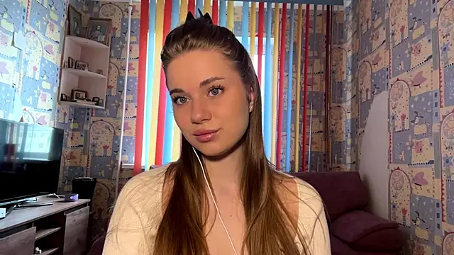 Snapshot of Miss_Blessnyth chatting on May 14, 6:09 am Miss Blessnyth online show from May 14, 6:09 am