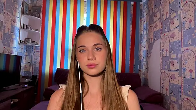 Snapshot of Miss_Blessnyth chatting on July 22, 6:05 am Miss Blessnyth online show from July 22, 6:05 am