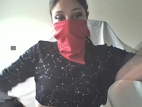 little kiten online show from March 14, 10:04 pm