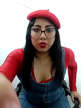 Snapshot of ytzi_opss chatting on March 27, 2:39 pm ytzi opss online show from March 27, 2:39 pm