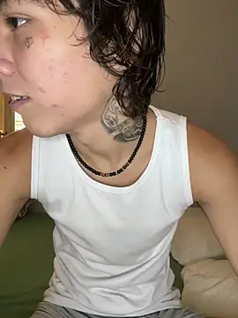 Snapshot of whiteboygabz chatting on March 15, 7:20 pm whiteboygabz online show from March 15, 7:20 pm