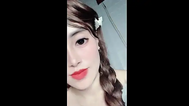 Snapshot of Mi-Cherry chatting on March 21, 8:19 am Mi-Cherry online show from March 21, 8:19 am