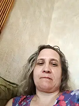 Snapshot of KatieLove133 chatting on July 4, 11:38 am KatieLove133 online show from July 4, 11:38 am