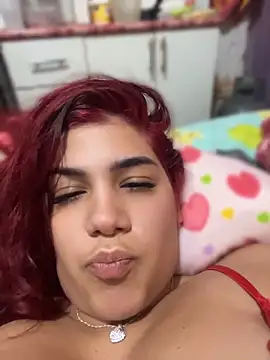 Snapshot of Hopeluna chatting on April 22, 7:33 am Hopeluna online show from April 22, 7:33 am