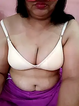 Snapshot of Gujju_bhabhi69 chatting on March 19, 9:24 am Gujju bhabhi69 online show from March 19, 9:24 am