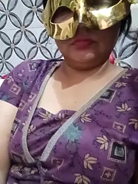 Snapshot of Gujju_bhabhi69 chatting on April 4, 5:10 pm Gujju bhabhi69 online show from April 4, 5:10 pm