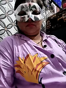 Snapshot of Gujju_bhabhi69 chatting on April 10, 12:49 am Gujju bhabhi69 online show from April 10, 12:49 am