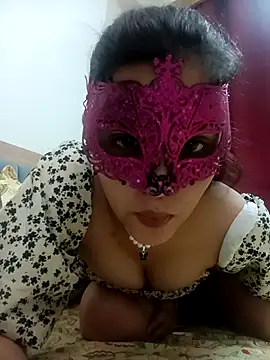 Hottymahi7 online show from April 2, 12:47 pm