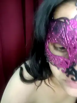 Hottymahi7 online show from April 22, 9:38 pm