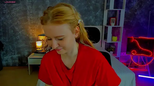 Shiny Liss online show from April 23, 1:40 am