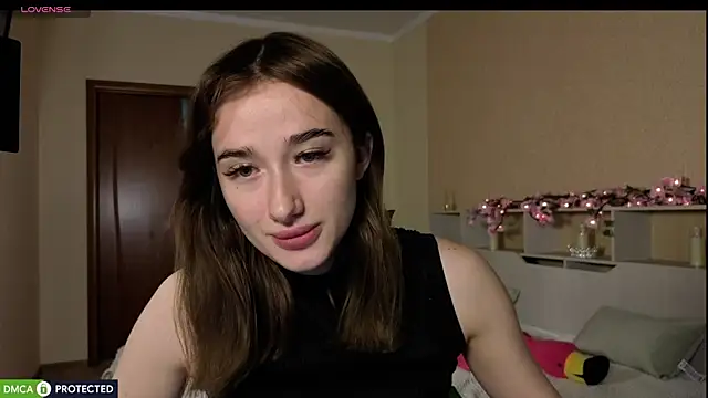 Lady Sunrise12 online show from July 15, 1:33 am