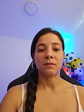 Snapshot of miaeyex chatting on June 12, 12:04 pm miaeyex online show from June 12, 12:04 pm