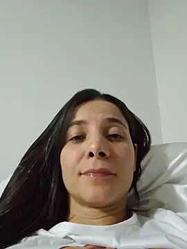 Snapshot of miaeyex chatting on June 22, 12:24 am miaeyex online show from June 22, 12:24 am