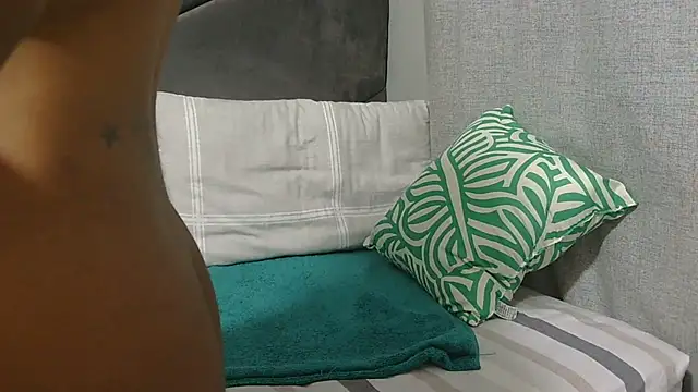 Snapshot of Melitaxx chatting on June 14, 4:25 am Melitaxx online show from June 14, 4:25 am