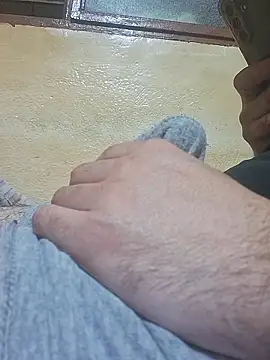 mohmmadboudi7 online show from March 27, 11:59 pm