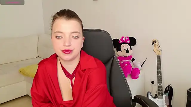 Minnie mouse 18 online show from March 17, 10:07 am