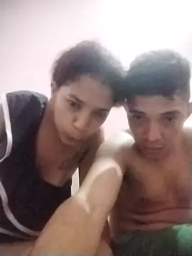 Snapshot of juli555t chatting on June 16, 1:52 am juli555t online show from June 16, 1:52 am